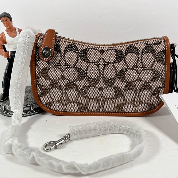 Sold Coach Swinger 20 Crystal Bag In Burnished Amber Signature Jacquard CW568 - Picture 1 of 7
